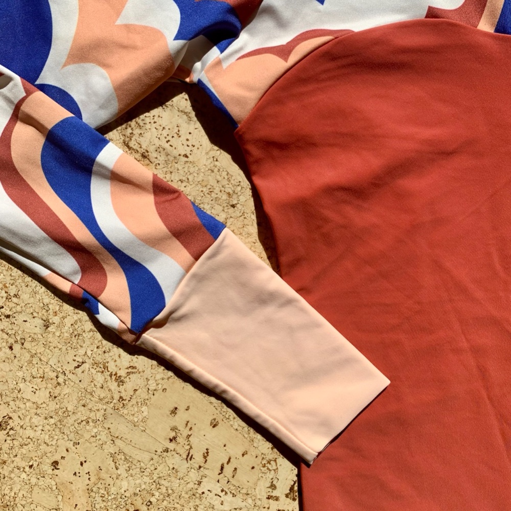 New Seea Rashguard, Size Small, Multi-Colored - image 4